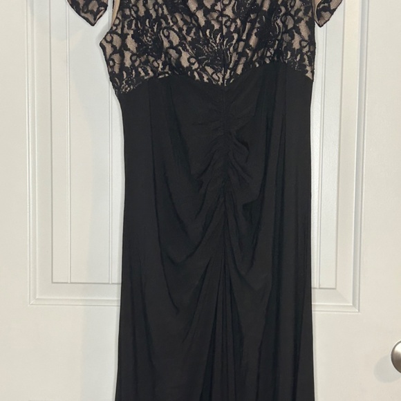R&M Richards Formal Gown - Picture 3 of 5